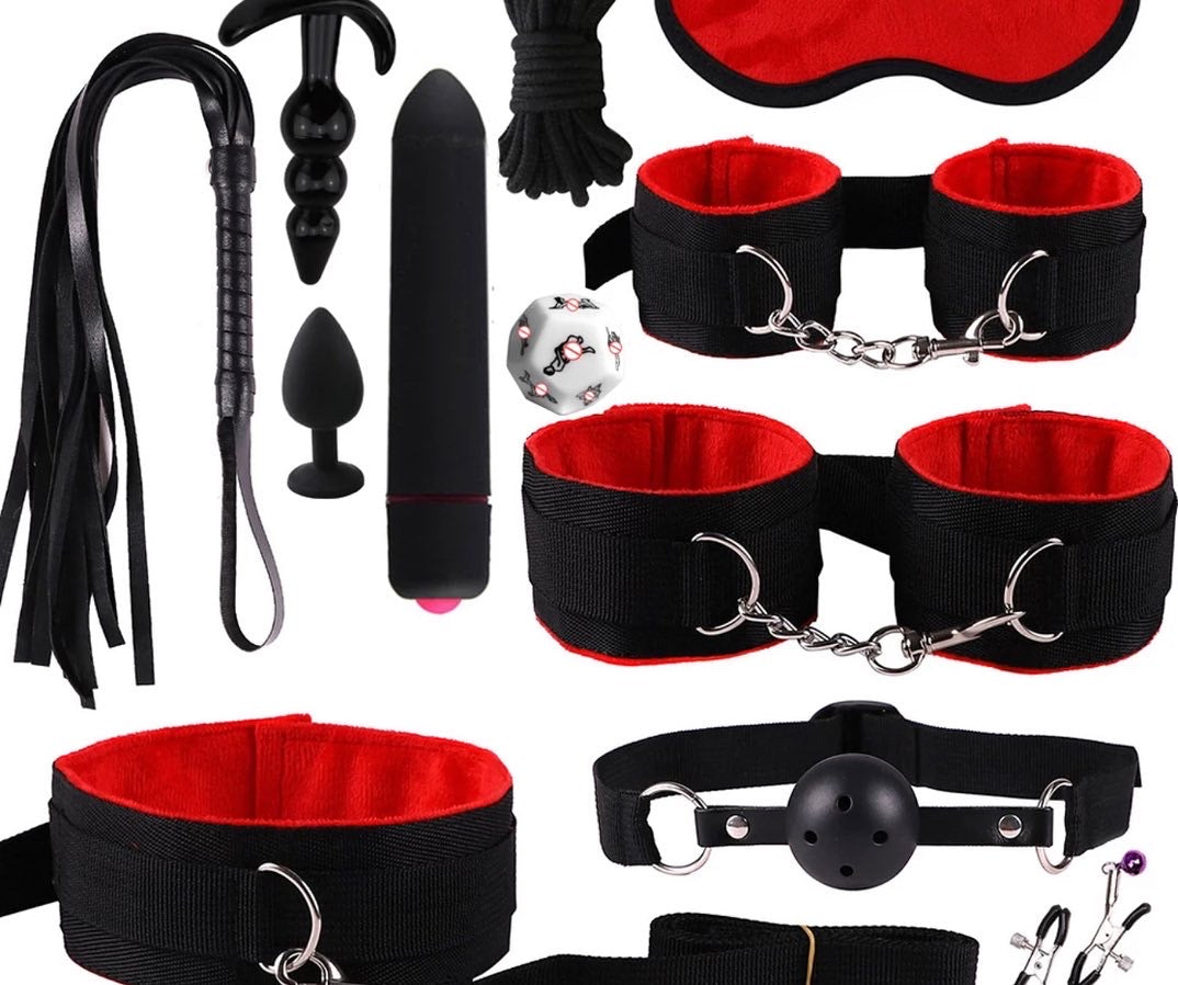 "Madam Dior" Dungeon Set